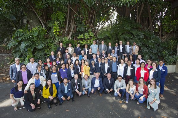 Gruppenfoto der Konferenz-Teilnehmenden des Projekts "Kommunale Nachhaltigkeitspartnerschaften" in San José in Costa Rica.